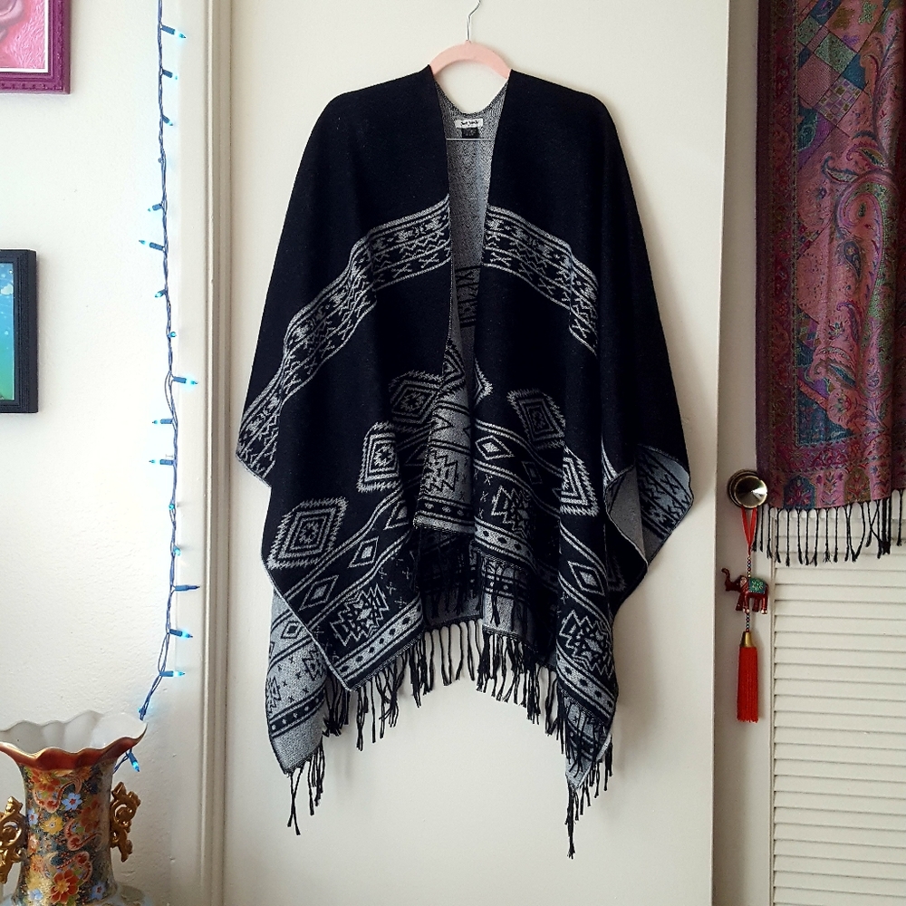 🌙Soft Wrap Shawl JUST JAMIE